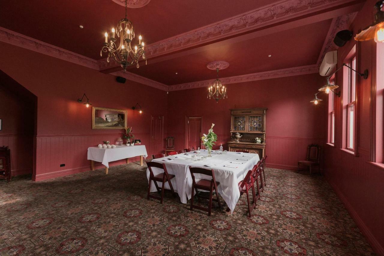 The Royal Hotel Featherston - Boutique Hotel Dış mekan fotoğraf